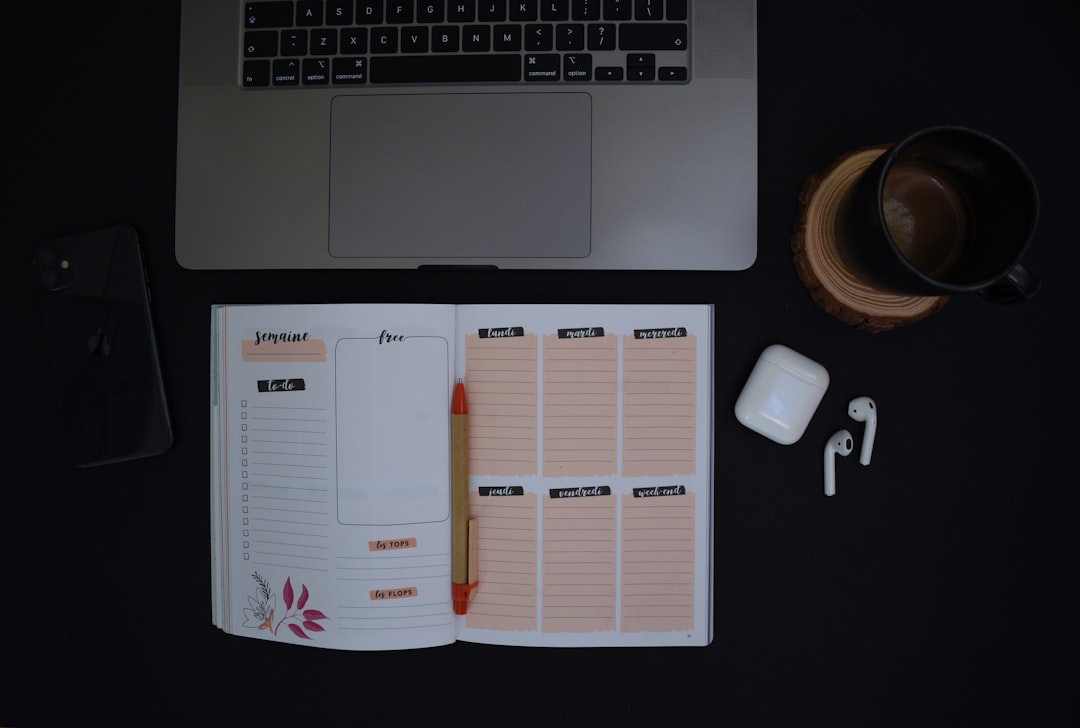 Recurring Bookings Guide: Lock In Steady Revenue for Your Service Business